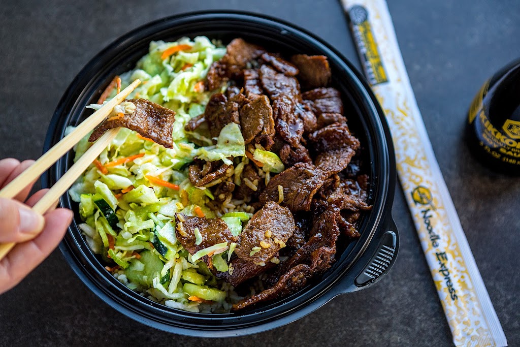 Noodle Express | meal takeaway | 7514 N Division St, Spokane, WA 99208, USA | 5094891484 OR +1 509-489-1484