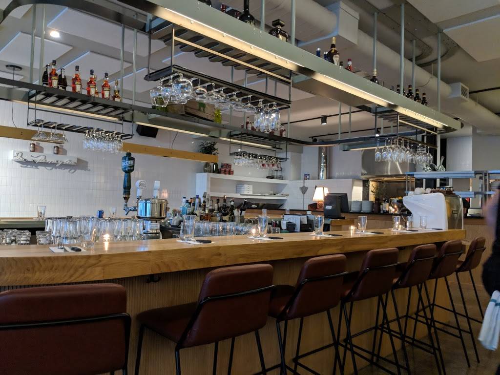 Robusto | restaurant | #26, Place Frontenac, Boulevard Leclerc O, Granby, QC J2G 1V3, Canada | 4509561956 OR +1 450-956-1956