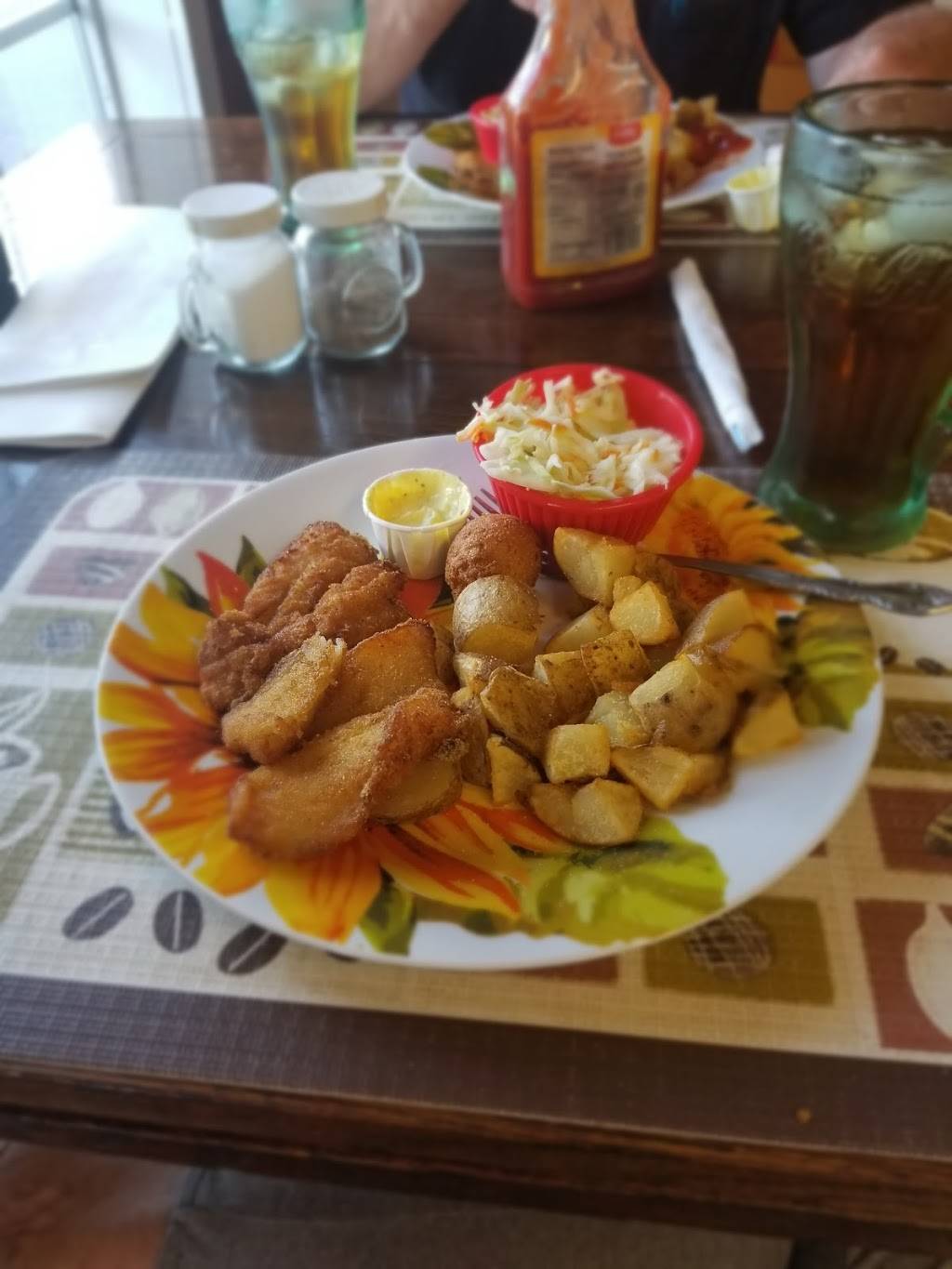 Macs Diner | restaurant | P.o. Box 1441, 409 S Main St, Jamestown, TN 38556, USA | 9313103482 OR +1 931-310-3482