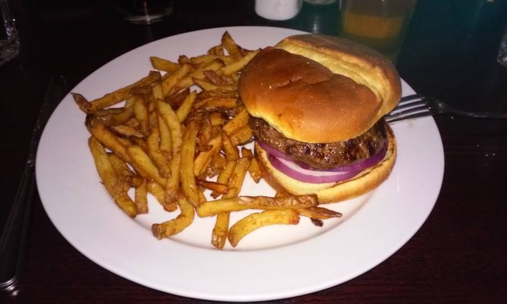 The River Tap & Grill | restaurant | 52 Golf Course Ln, Hollis, ME 04042, USA | 2072989620 OR +1 207-298-9620