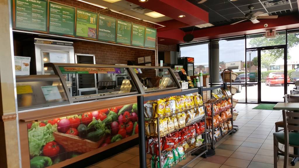 Subway Restaurants | restaurant | 5469 N MacArthur Blvd, Irving, TX 75038, USA | 9725807900 OR +1 972-580-7900