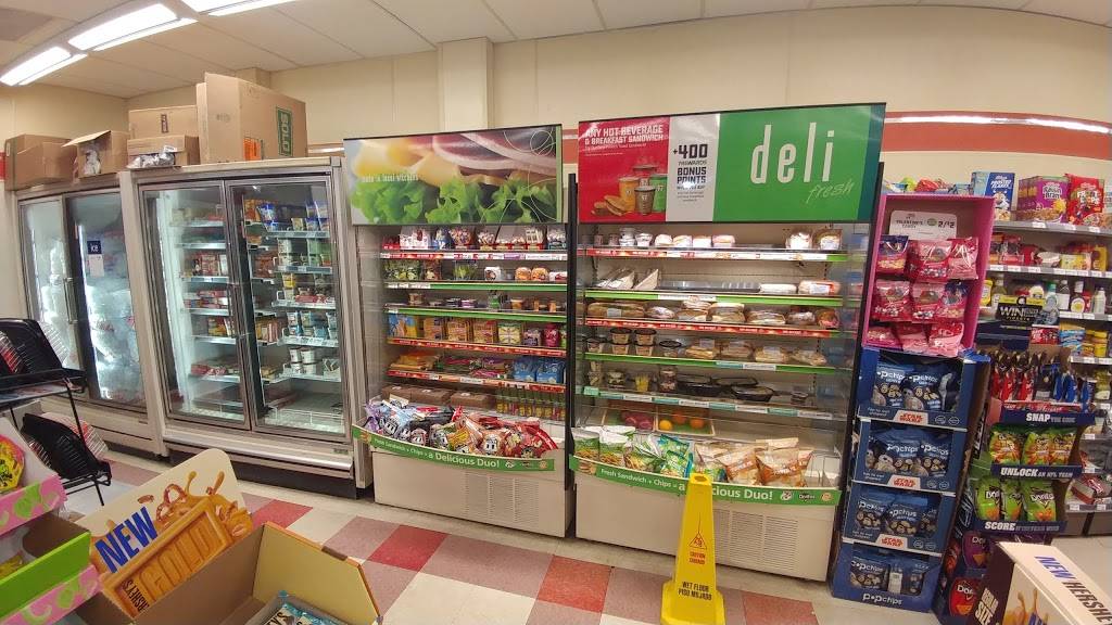 7-Eleven | bakery | 1769 W Pembroke Ave, Hampton, VA 23661, USA | 7577221295 OR +1 757-722-1295