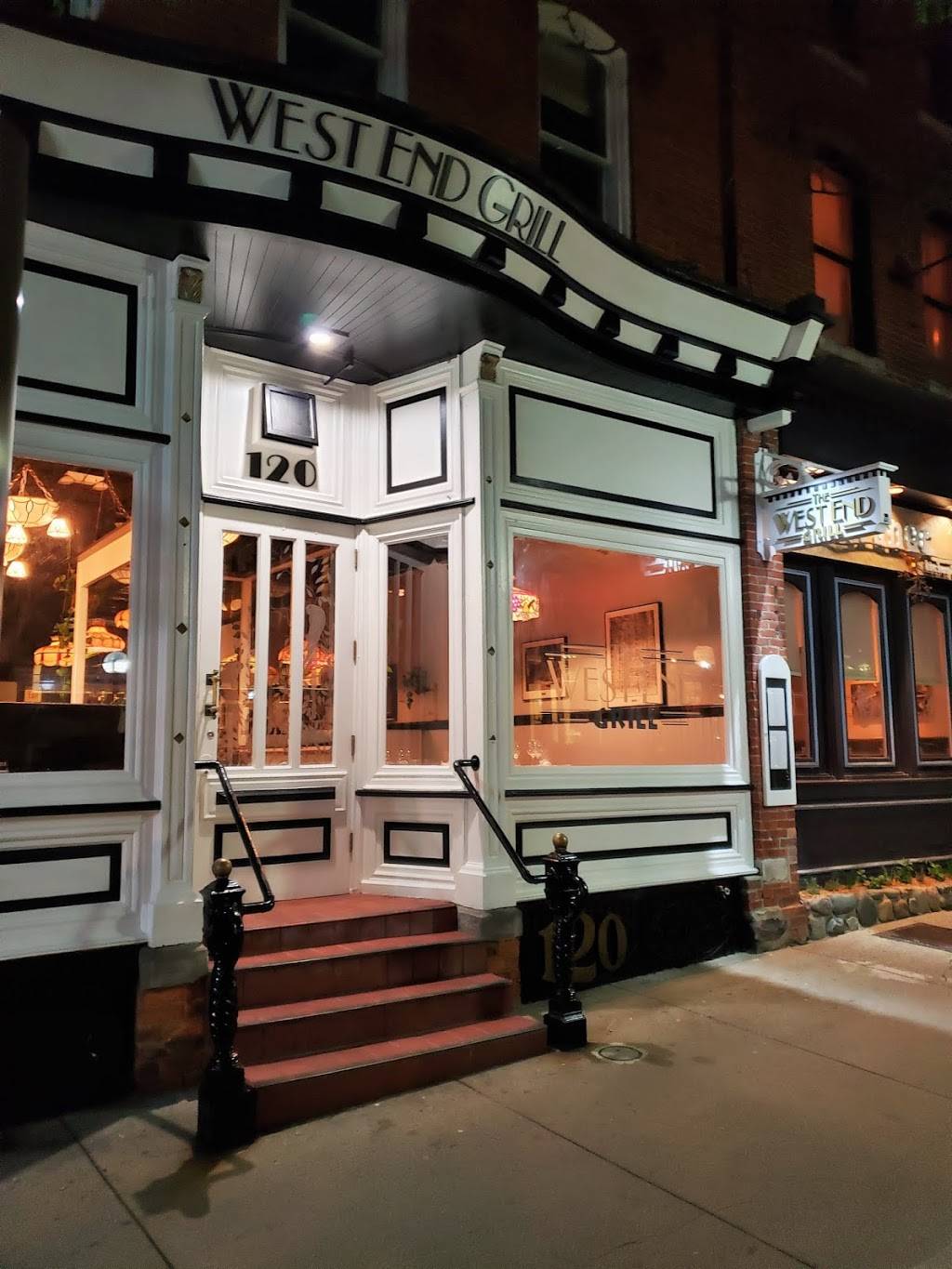 West End Grill | restaurant | 120 W Liberty St, Ann Arbor, MI 48104, USA | 7347476260 OR +1 734-747-6260