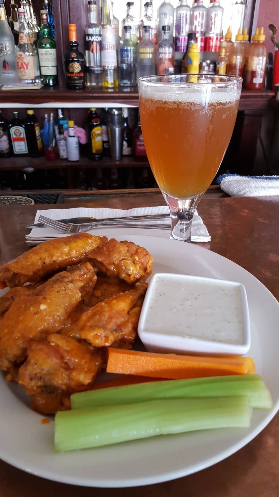 Abbaye | restaurant | 637 N 3rd St, Philadelphia, PA 19123, USA | 2156276711 OR +1 215-627-6711