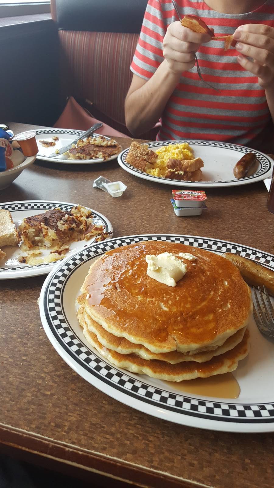 Cozy Corner Restaurant & Pancake House | restaurant | 4356 W Diversey Ave, Chicago, IL 60639, USA | 7737773500 OR +1 773-777-3500