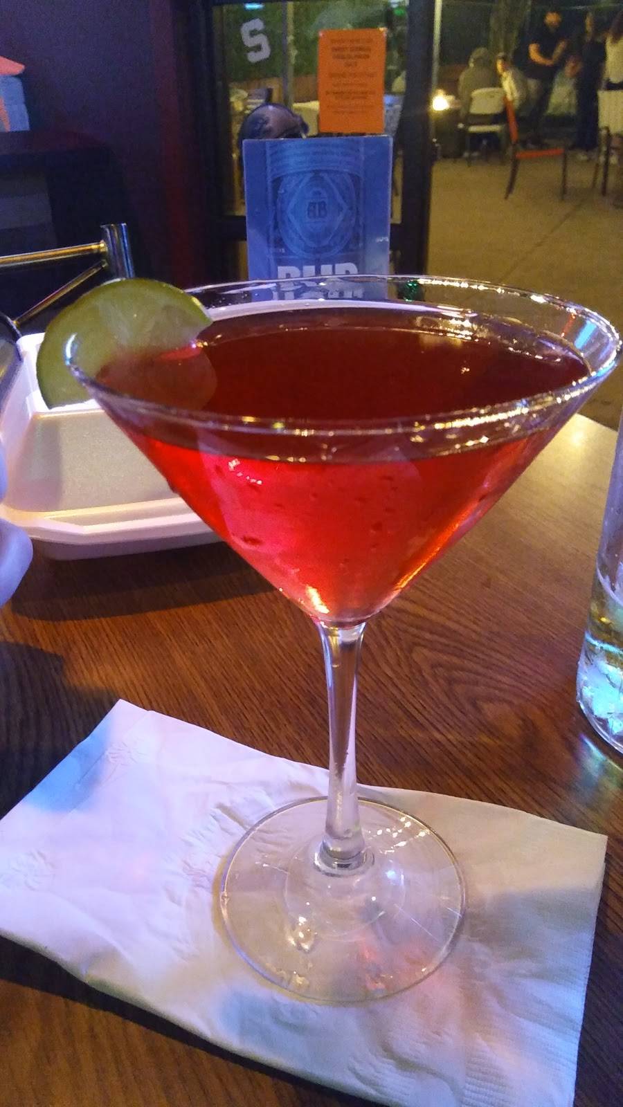 Daizy Dukes sports bar and grill | restaurant | 5153 Fenton Rd, Flint, MI 48507, USA | 8102859108 OR +1 810-285-9108