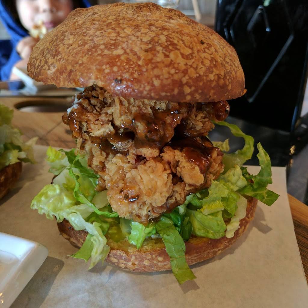 Mr. & Mrs.Bun | restaurant | 15572 Sunset Dr, Miami, FL 33193, USA | 7867176244 OR +1 786-717-6244