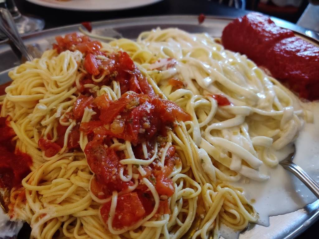 Salvatores Trattoria E Ristoranté | meal takeaway | 105 Michigan Ave, Point Edward, ON N7V 1E5, Canada | 5193442855 OR +1 519-344-2855