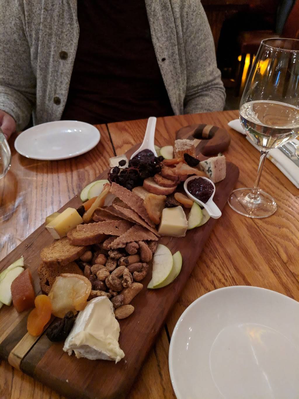 Brix Restaurant | Newport Vineyards | restaurant | 909 E Main Rd, Middletown, RI 02842, USA | 4018485161 OR +1 401-848-5161