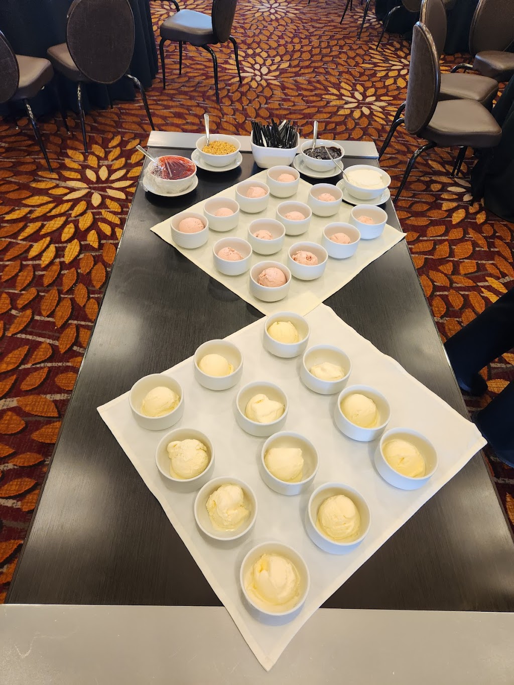 J-one servers and bartenders | restaurant | 3008 Middlebury Ct E, Aurora, IL 60504, USA | 6305367953 OR +1 630-536-7953