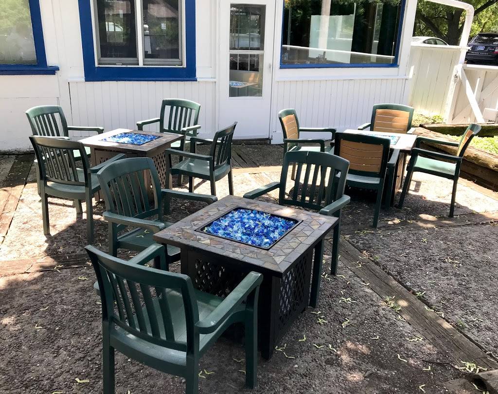 Silver Spring House | restaurant | 6655 N Green Bay Ave, Glendale, WI 53209, USA | 4144469889 OR +1 414-446-9889