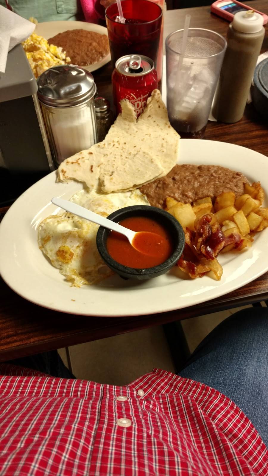 Las Delicias Tacos #2 | restaurant | 1901 W Commerce St, San Antonio, TX 78207, USA | 2102231800 OR +1 210-223-1800