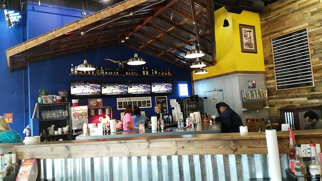 Fuzzys Taco Shop | restaurant | 8804 TX-146 #100, Baytown, TX 77523, USA | 2819180956 OR +1 281-918-0956