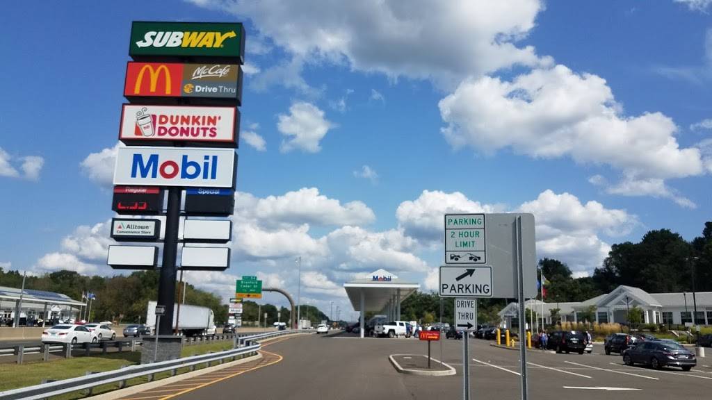 Subway | restaurant | I-95, Branford, CT 06405, USA | 2032082636 OR +1 203-208-2636
