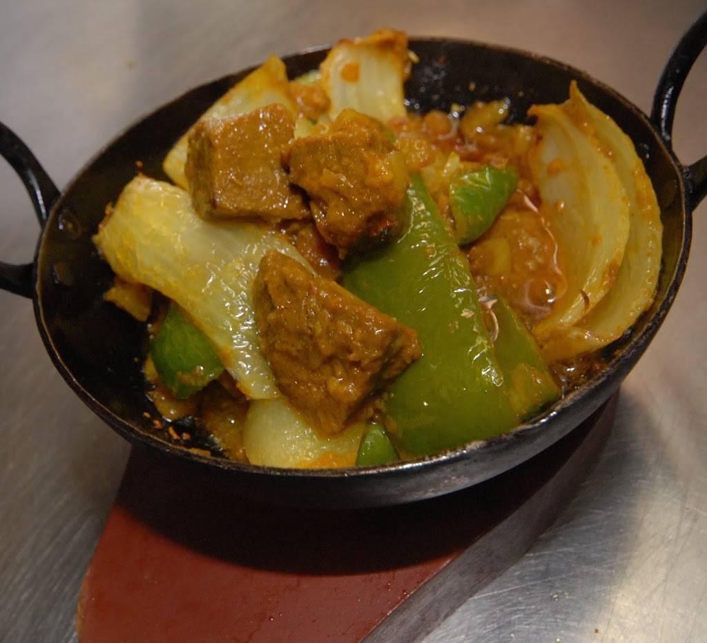 Lal Kella Tandoori | restaurant | 90 Boulevard Saint-Jean-Baptiste, Châteauguay, QC J6K 3A6, Canada | 4506921999 OR +1 450-692-1999