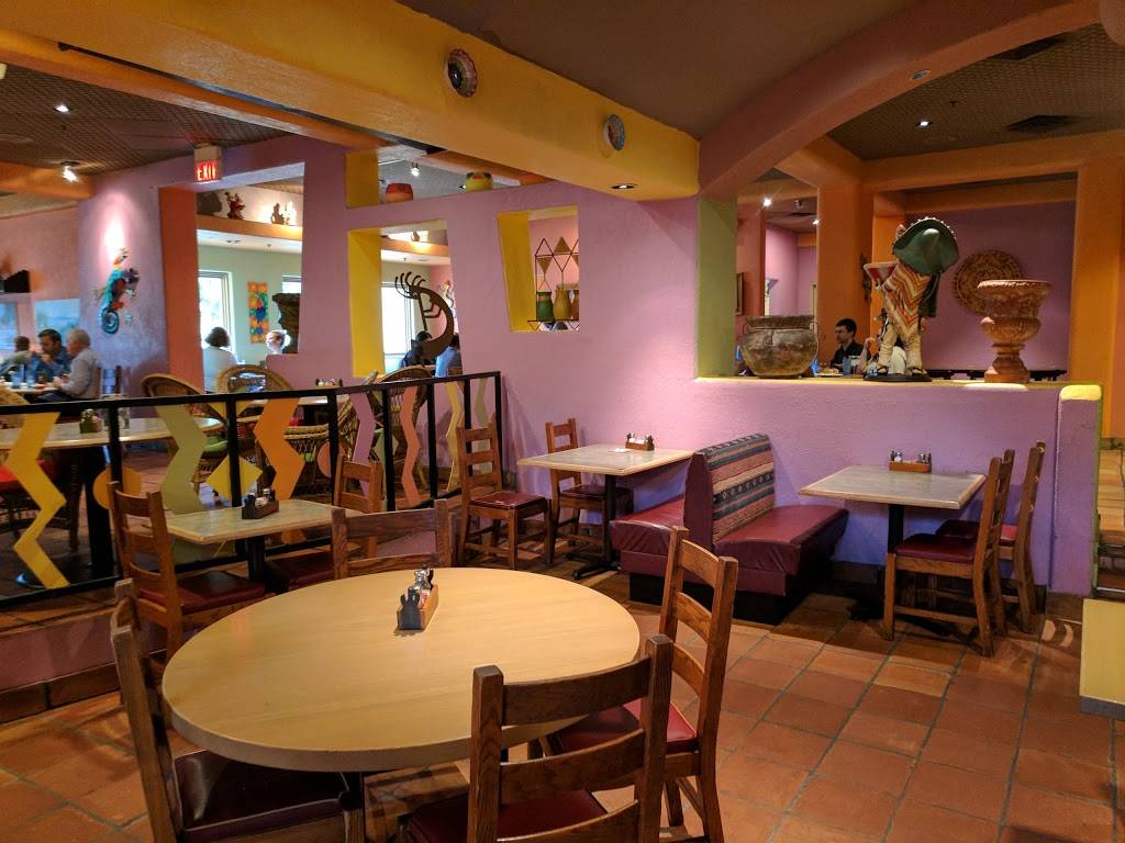 Zapatas Mexican Restaurant & Cantina | restaurant | 8 Eastport Plaza Dr, Collinsville, IL 62234, USA | 6183431337 OR +1 618-343-1337