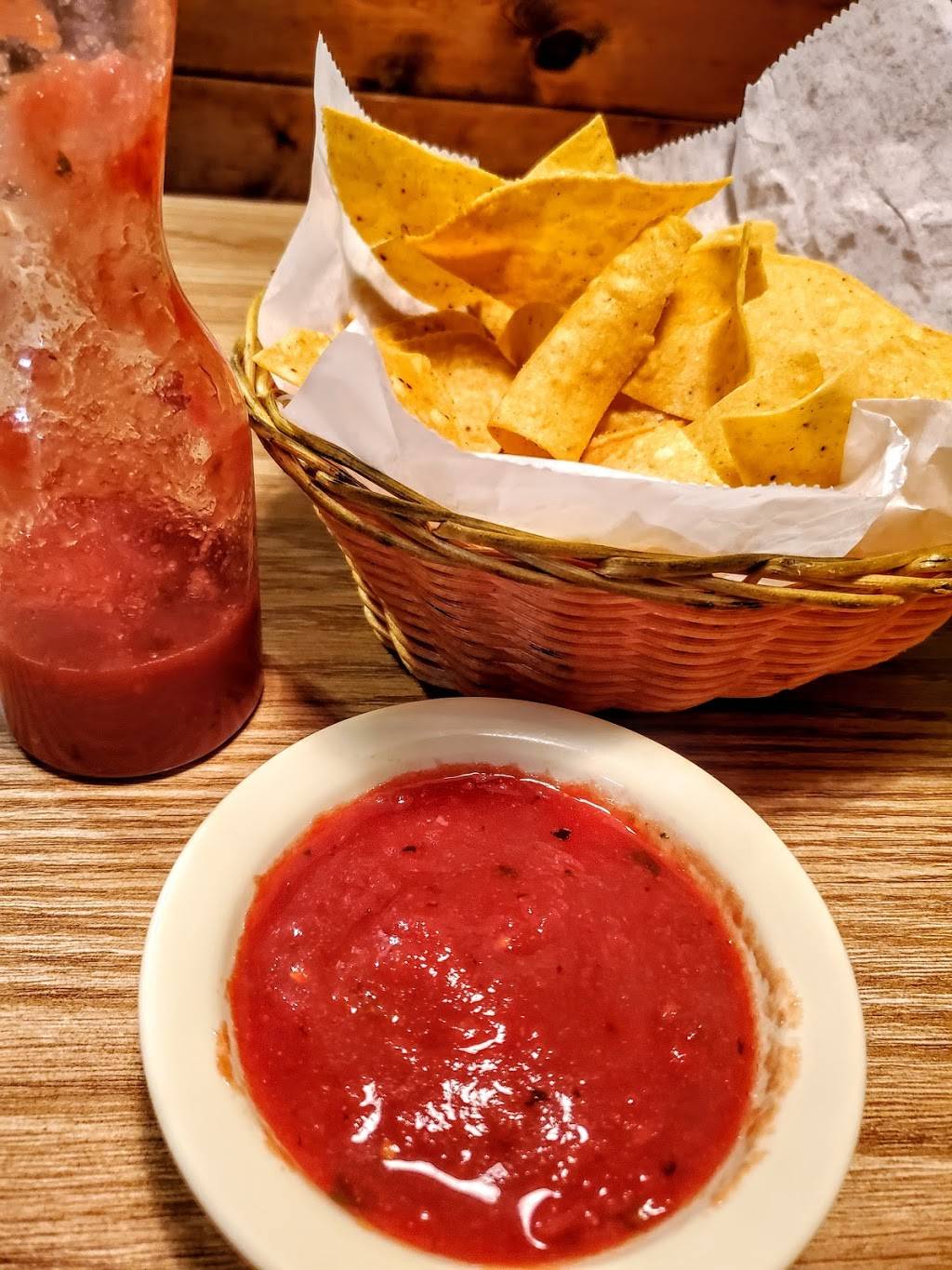 Tequila Mexican Restaurant | restaurant | 1323 N Market St, Sparta, IL 62286, USA | 6184433368 OR +1 618-443-3368