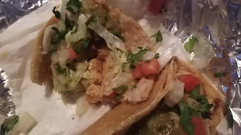 Fiesta Grill | restaurant | 5636 Roosevelt Rd, Chicago, IL 60644, USA | 7733791200 OR +1 773-379-1200