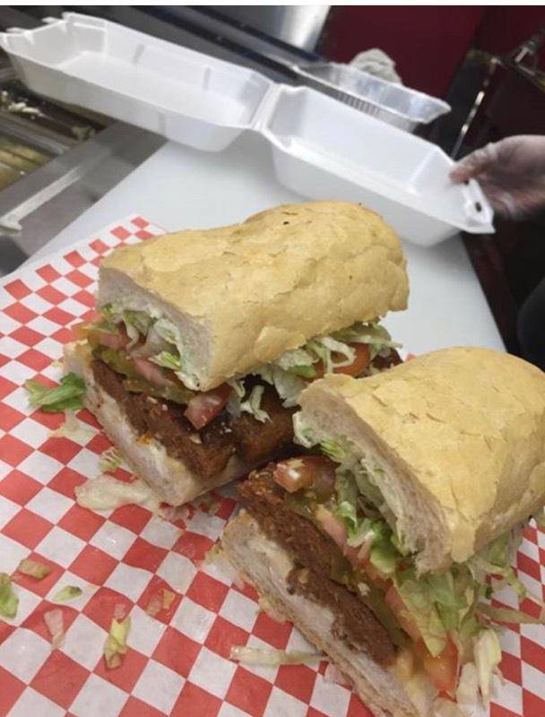 Mr Chill’s First Class Hot Dogs & Sweet’s Pastries | restaurant | 575 S Carrollton Ave, New Orleans, LA 70118, USA | 5045339308 OR +1 504-533-9308