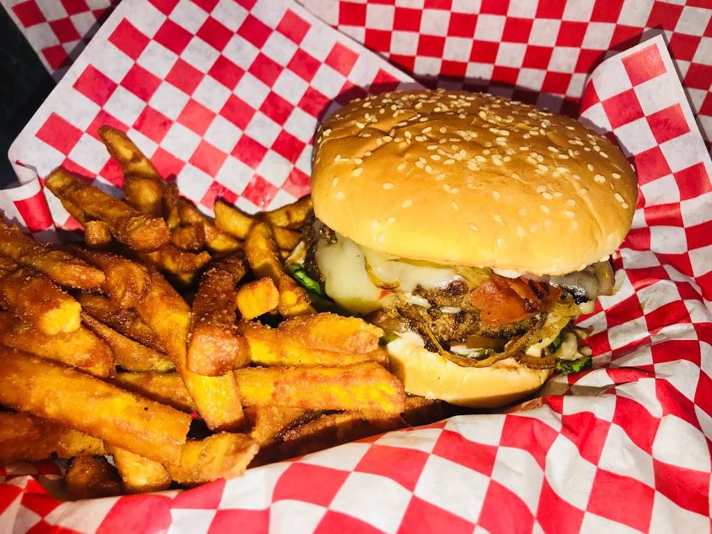 Gorilla Grill | restaurant | 7107 NE Vancouver Mall Dr # A, Vancouver, WA 98661, USA | 3608923866 OR +1 360-892-3866