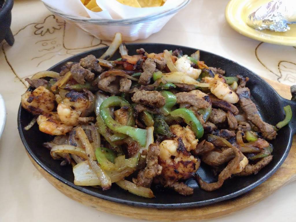 Habaneros Mexican Restaurant | restaurant | 10799 SC-707 #7, Murrells Inlet, SC 29576, USA | 8437489026 OR +1 843-748-9026