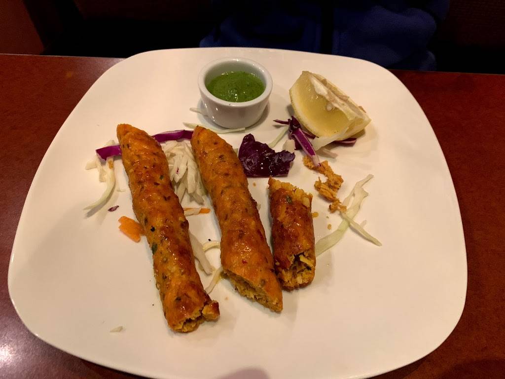 Spice Indian Thai Bistro | restaurant | 4843 West Chester Pike, Newtown Square, PA 19073, USA | 6103565262 OR +1 610-356-5262