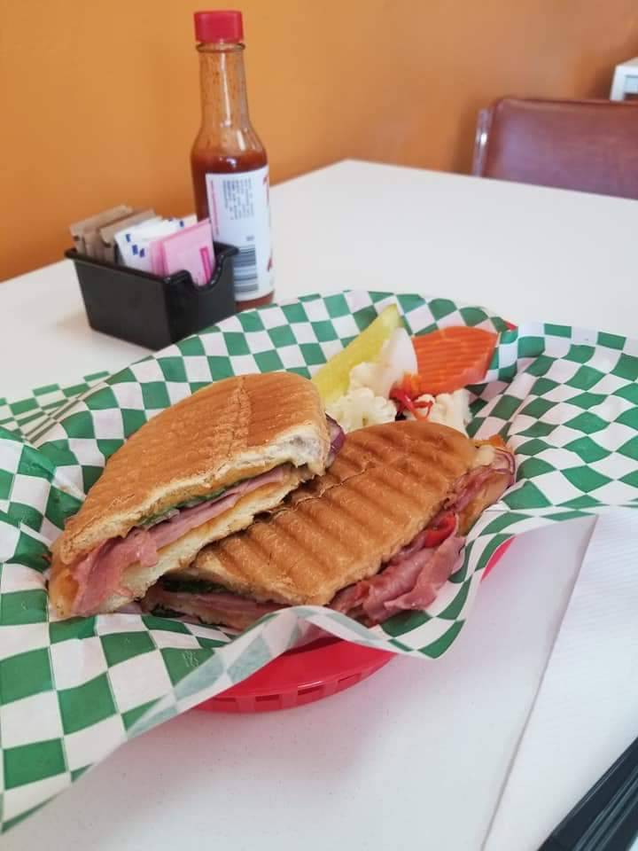 Aides café and juices | restaurant | 2805 N Figueroa St, Los Angeles, CA 90065, USA | 3239870028 OR +1 323-987-0028