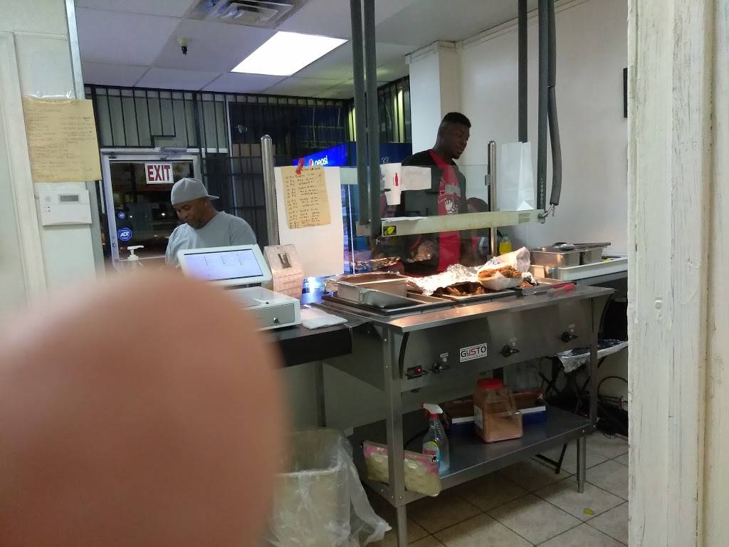 Henderson Chicken | restaurant | 1328 N Jim Miller Rd, Dallas, TX 75217, USA | 2143986777 OR +1 214-398-6777