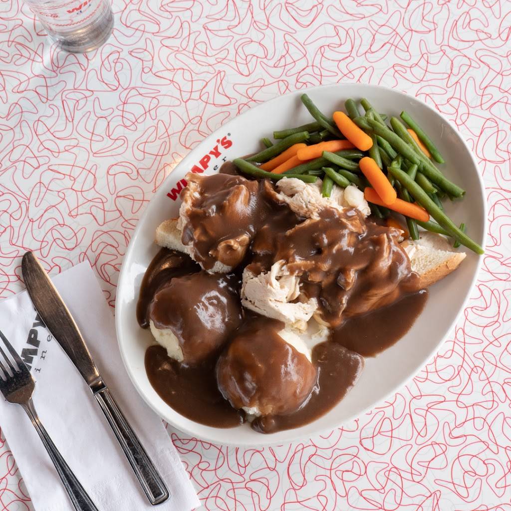 Wimpys Diner | restaurant | 685 University Ave, Orillia, ON L3V 6H2, Canada | 7053239696 OR +1 705-323-9696