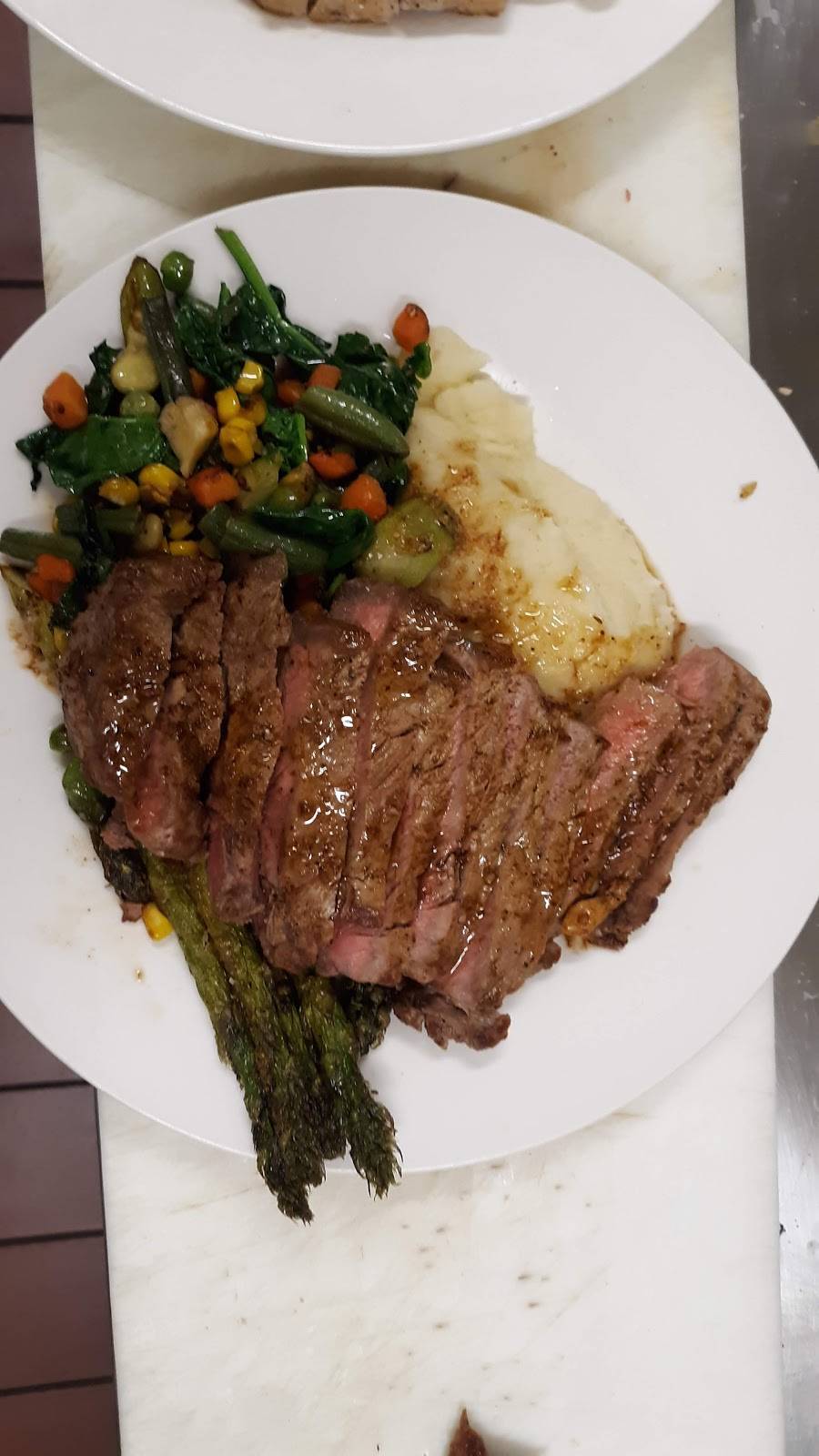 The Irish Legend | restaurant | 8933 Archer Ave, Willow Springs, IL 60480, USA | 7083305264 OR +1 708-330-5264