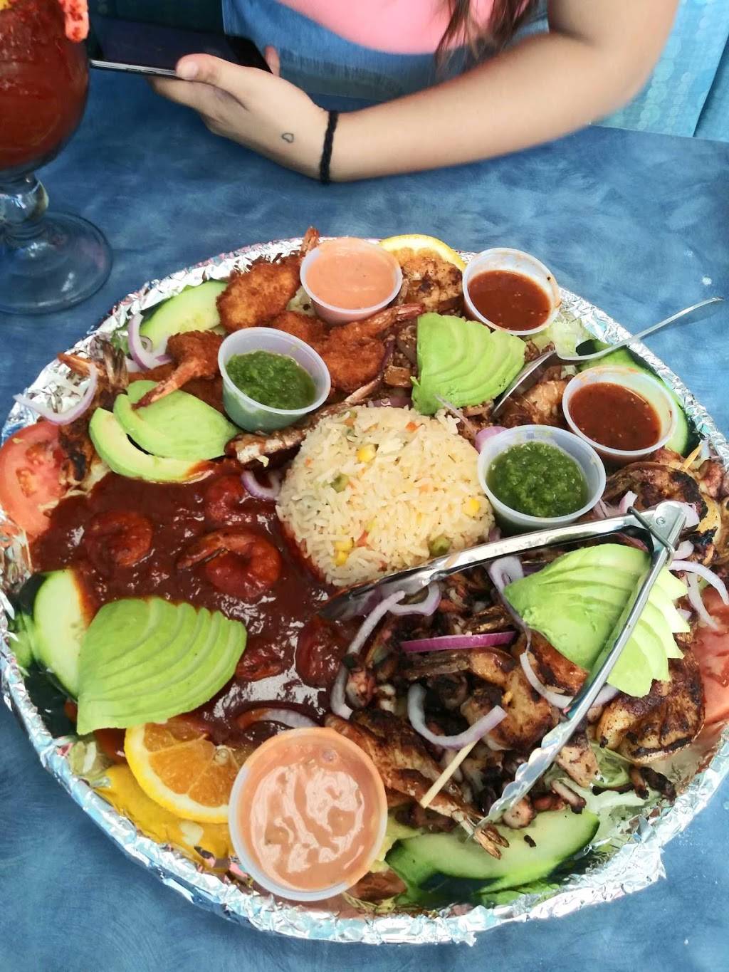 Viva La Vida Mariscos | restaurant | 8219 De Soto Ave, Canoga Park, CA 91304, USA | 8187099867 OR +1 818-709-9867