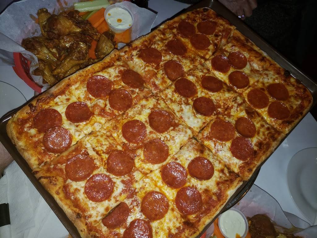 Rustic Barn Pub | restaurant | 150 Speigletown Rd, Troy, NY 12182, USA | 5182355858 OR +1 518-235-5858