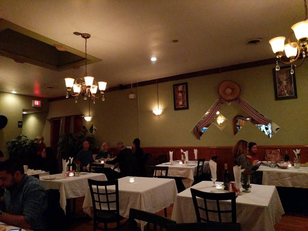 El Barzon | restaurant | 3710 Junction Ave, Detroit, MI 48210, USA | 3138942070 OR +1 313-894-2070