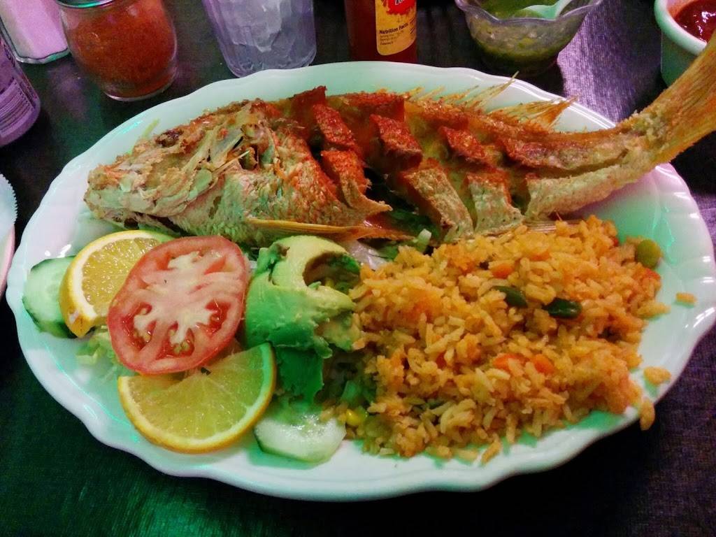 Pozoleria Sanjuan | restaurant | 1523 N Pulaski Rd, Chicago, IL 60651, USA | 7732765825 OR +1 773-276-5825