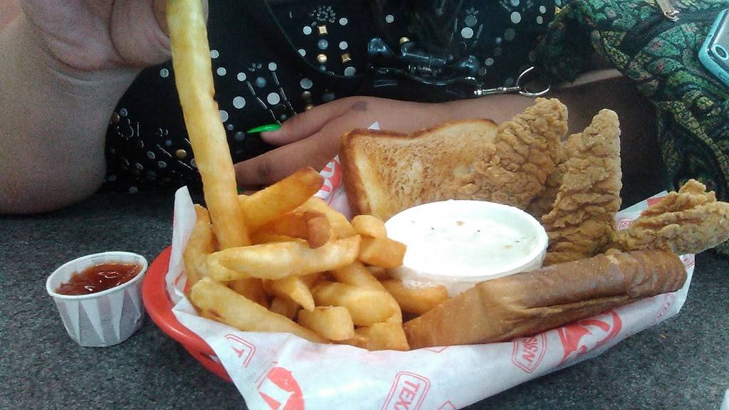 Dairy Queen Store | restaurant | 1255 S General McMullen Dr, San Antonio, TX 78237, USA | 2104351251 OR +1 210-435-1251