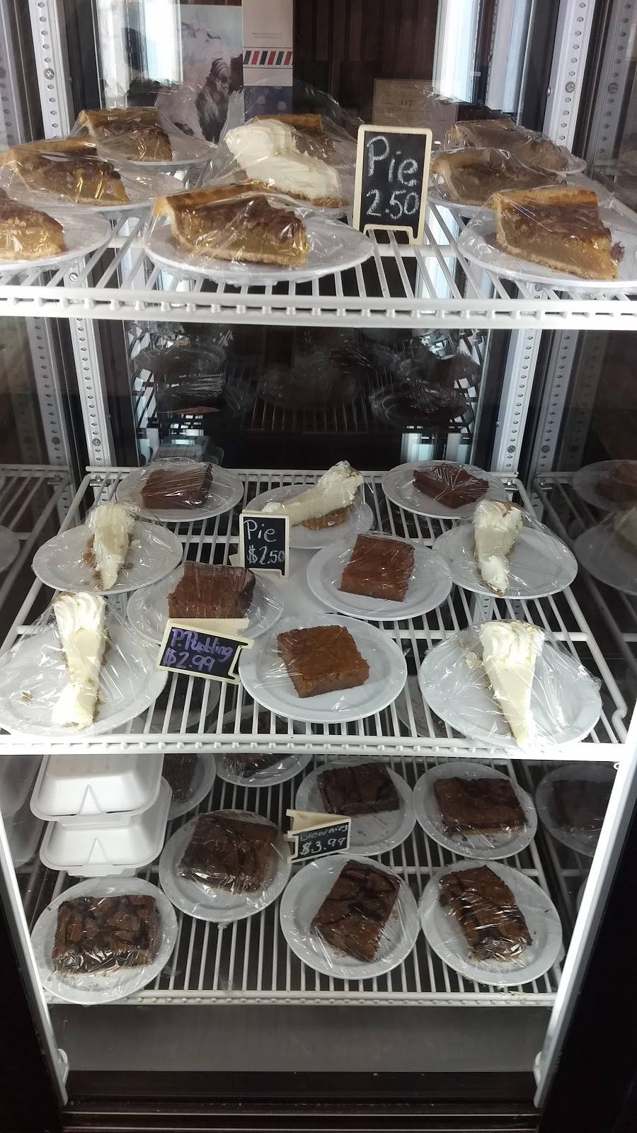 Crawford’s Diner | restaurant | 330 N Main St, Troy, NC 27371, USA | 9105710975 OR +1 910-571-0975