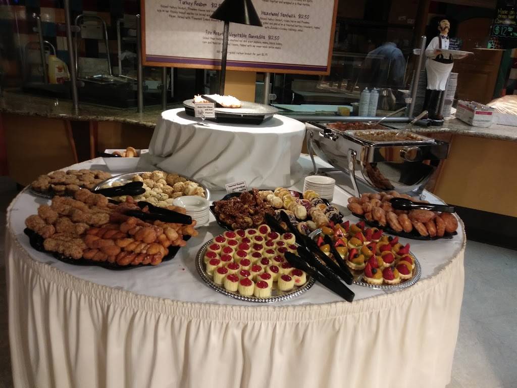 Z Chefs Cafe | restaurant | 730 S Main St, Frankenmuth, MI 48734, USA | 8442964894 OR +1 844-296-4894