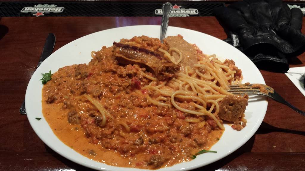 Roman Delight | restaurant | 255 E Street Rd, Warminster, PA 18974, USA | 2159576465 OR +1 215-957-6465