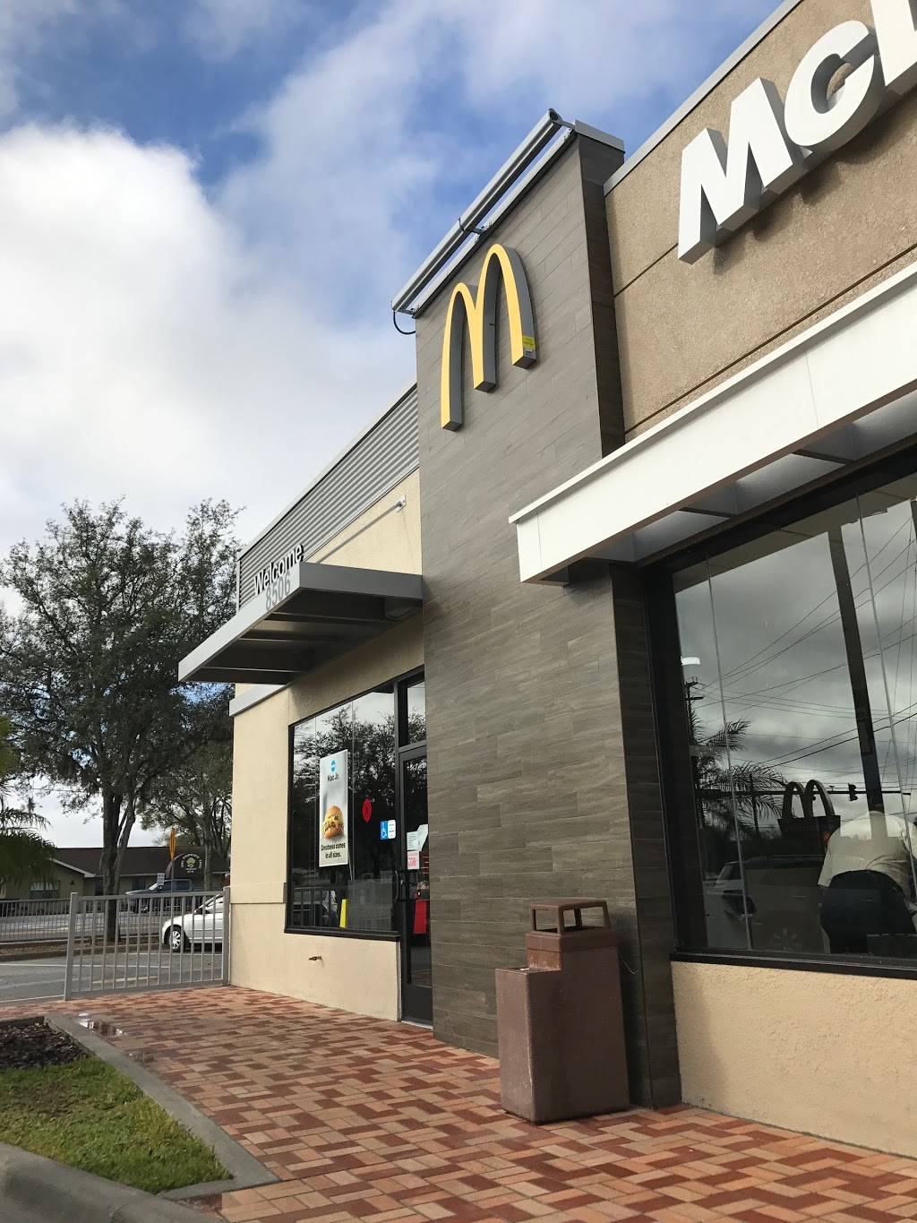 McDonalds | cafe | 8506 Gunn Hwy, Odessa, FL 33556, USA | 8139205422 OR +1 813-920-5422
