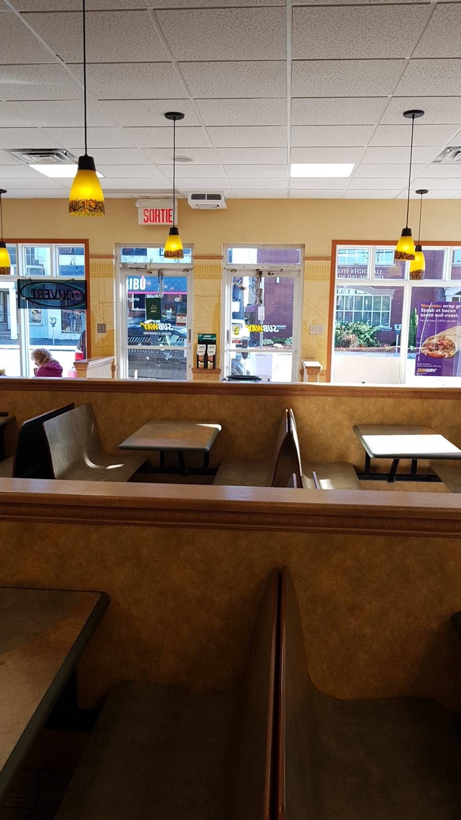 Restaurant SUBWAY | restaurant | 435 Rue Lindsay, Drummondville, QC J2B 1G7, Canada | 8194753658 OR +1 819-475-3658