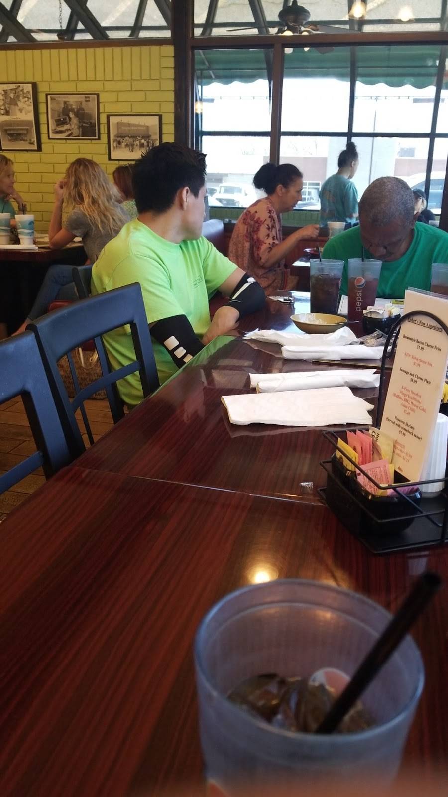 Fishers Family Restaurant | restaurant | 207 N 2nd St, Booneville, MS 38829, USA | 6627281460 OR +1 662-728-1460