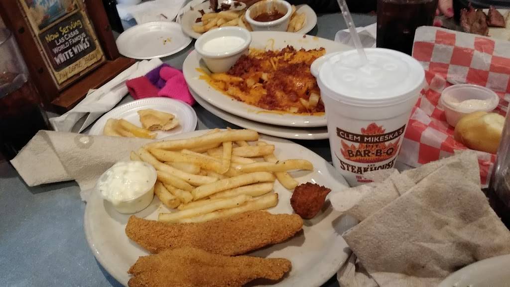 Clem Mikeskas Bar-B-Q Belton | restaurant | 2170 N Main St, Belton, TX 76513, USA | 2549393010 OR +1 254-939-3010