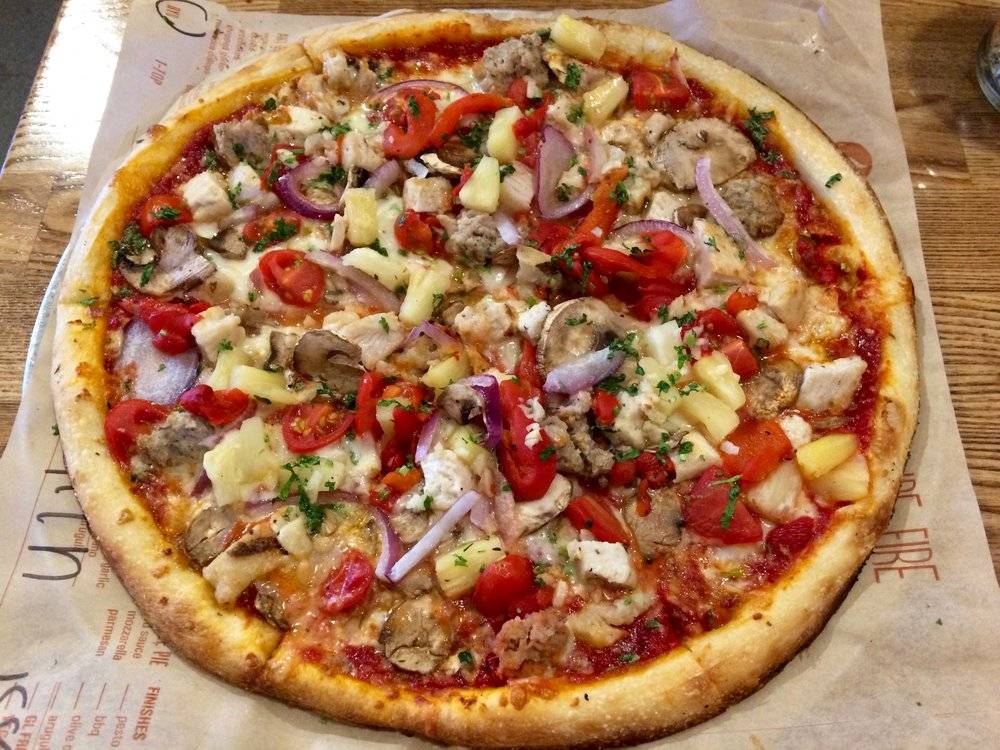 Blaze Pizza | meal takeaway | 27231 La Paz Rd, Laguna Niguel, CA 92677, USA | 9493586577 OR +1 949-358-6577