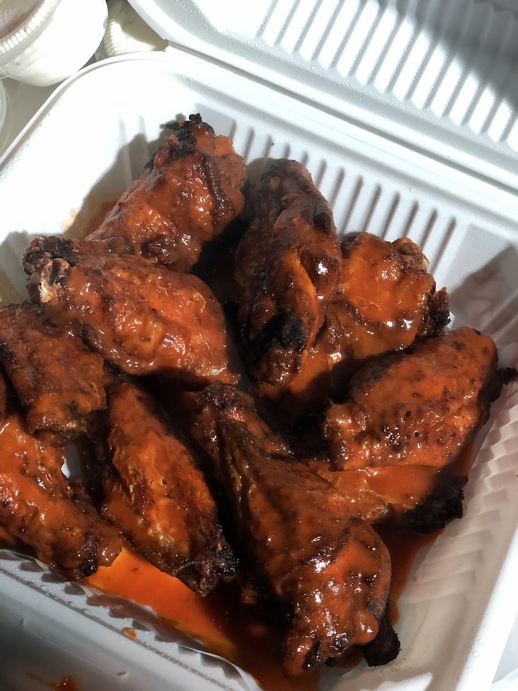 Moes Pizza and More | meal takeaway | 2293 International Blvd, Oakland, CA 94606, USA | 5104793609 OR +1 510-479-3609