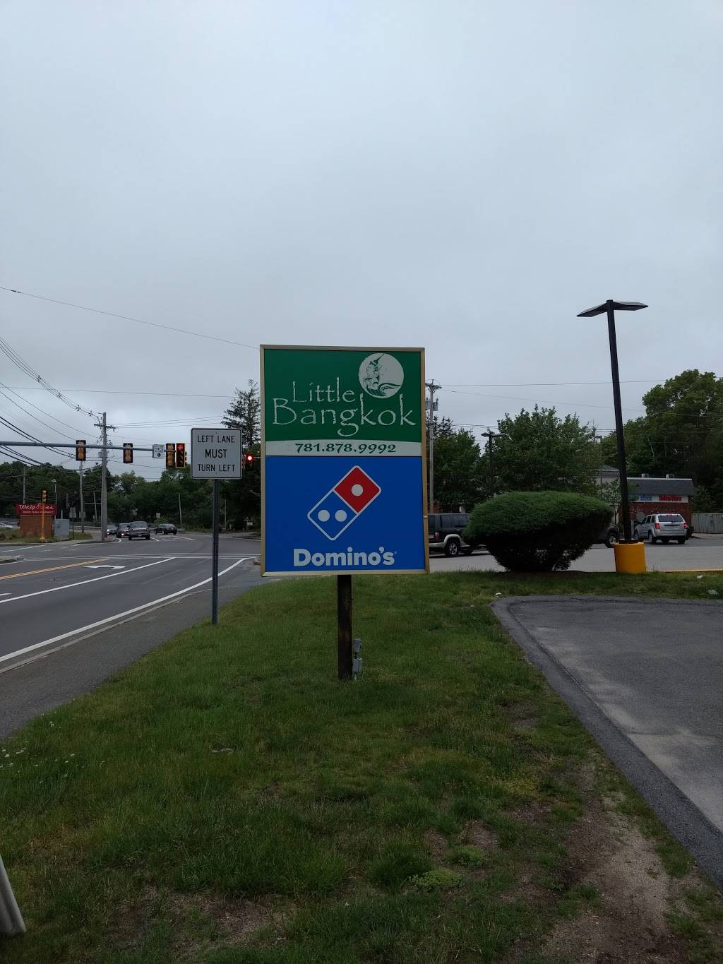 Dominos Pizza | meal delivery | 100 Market St, Rockland, MA 02370, USA | 7818713030 OR +1 781-871-3030
