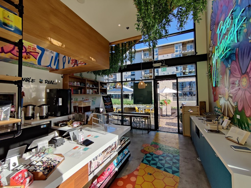 The Hive - Superfood Eats & Organic Cafe | cafe | 4242 Vía Marina, Marina Del Rey, CA 90292, USA | 4243694483 OR +1 424-369-4483