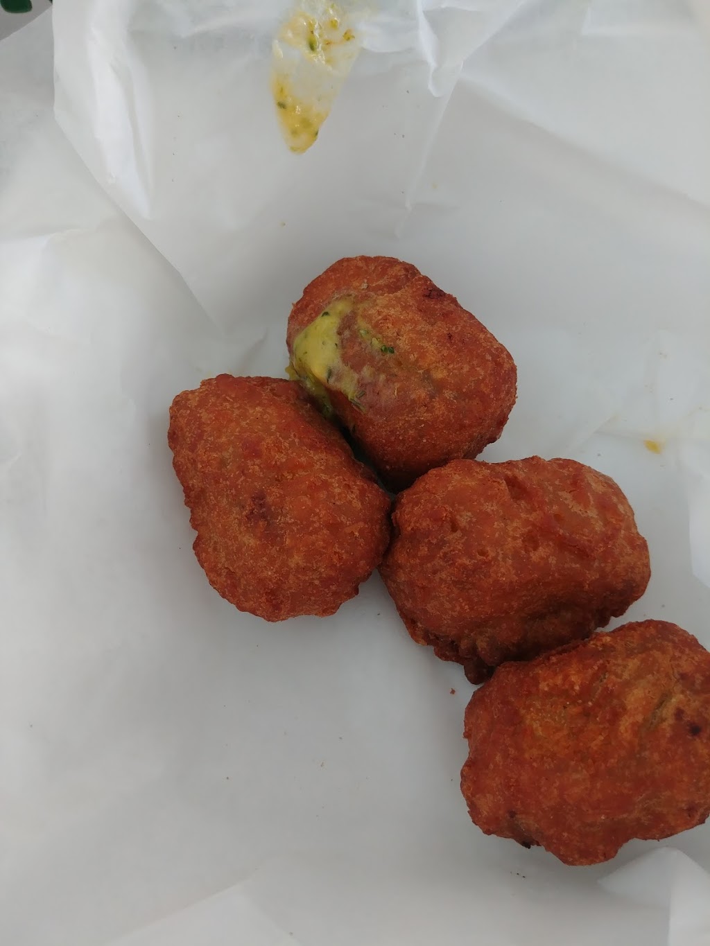 Mia Pizza Wings & Gyro | restaurant | 4901 Baum Blvd, Pittsburgh, PA 15213, USA | 4123252775 OR +1 412-325-2775