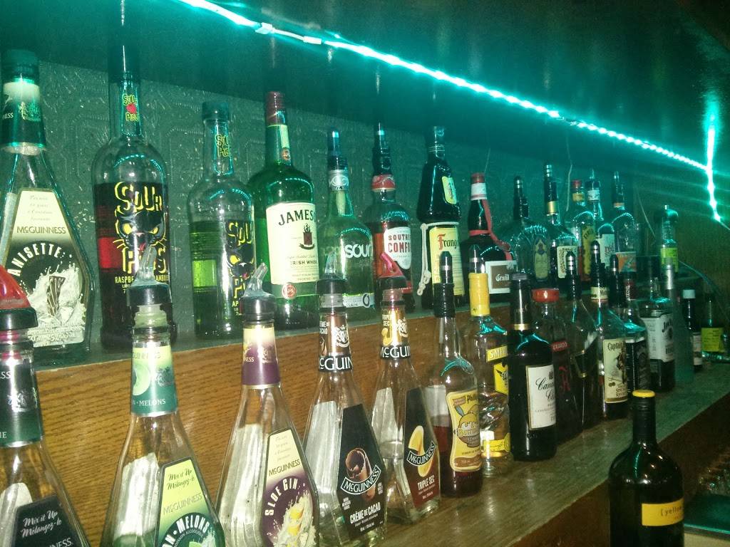 Pump On Rathburn | restaurant | 1891 Rathburn Rd E #16, Mississauga, ON L4W 3Z3, Canada | 9056026296 OR +1 905-602-6296