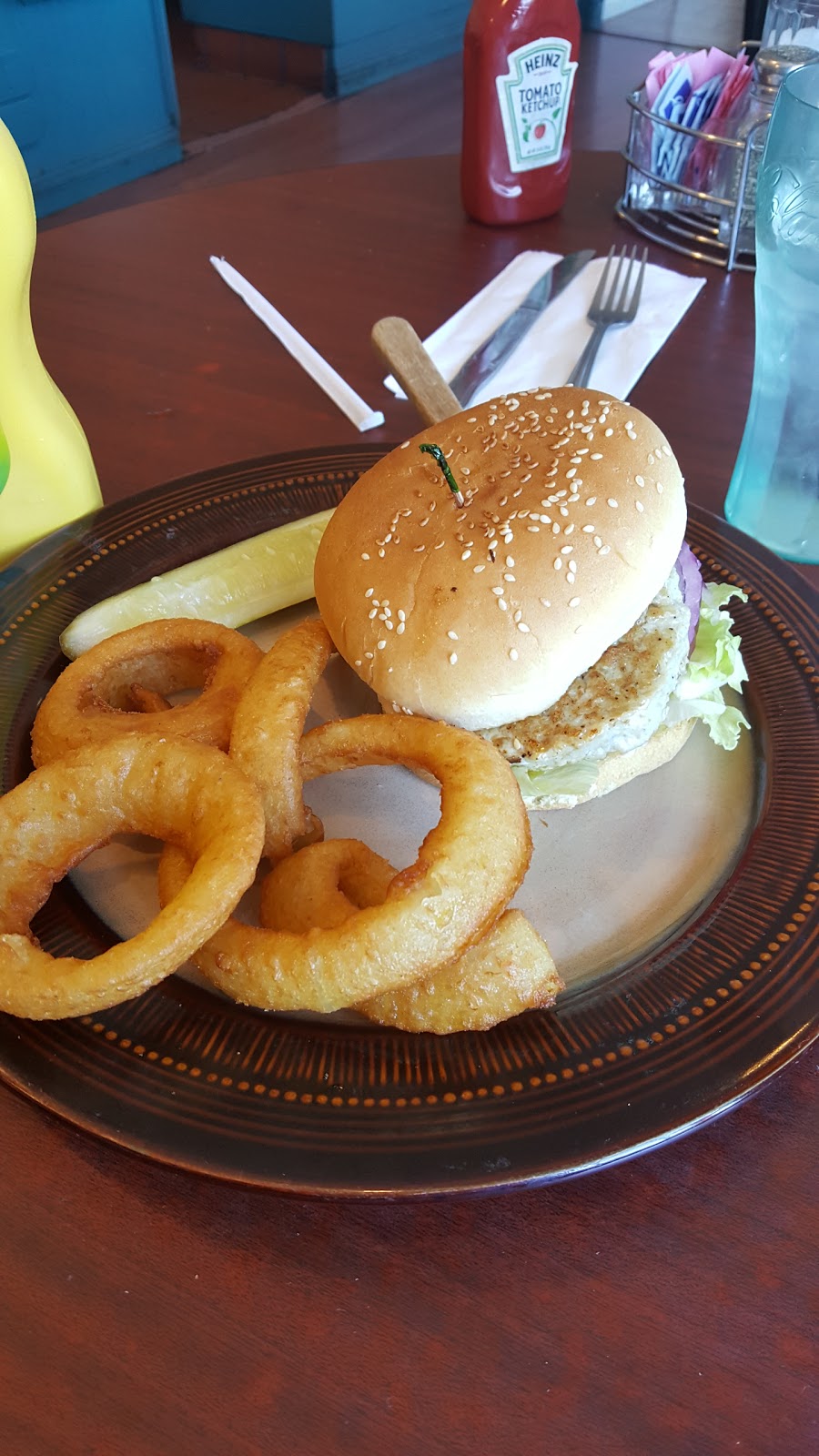 Julians Restaurant | restaurant | 3210 Pacheco Blvd, Martinez, CA 94553, USA | 9253706379 OR +1 925-370-6379