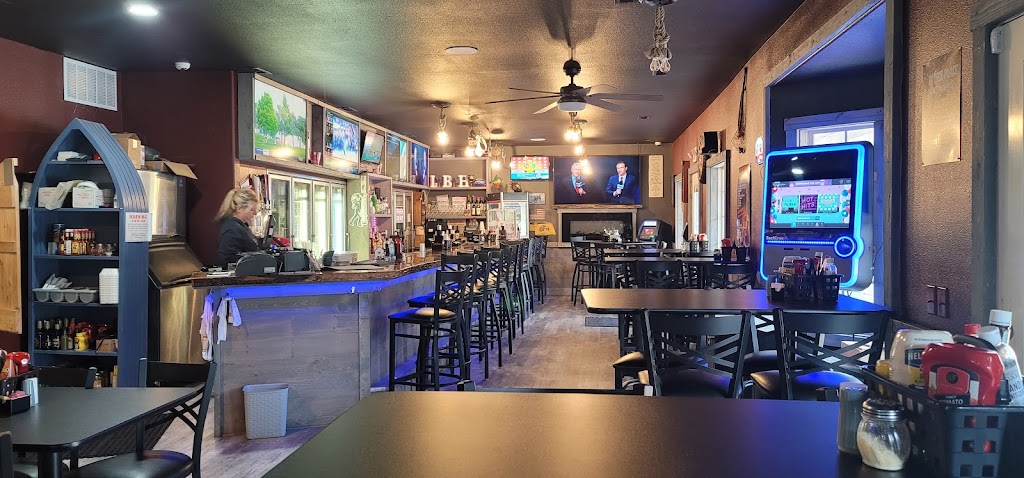 lil bass hole | restaurant | 14160 Hwy P, Gravois Mills, MO 65037, USA | 5732073994 OR +1 573-207-3994